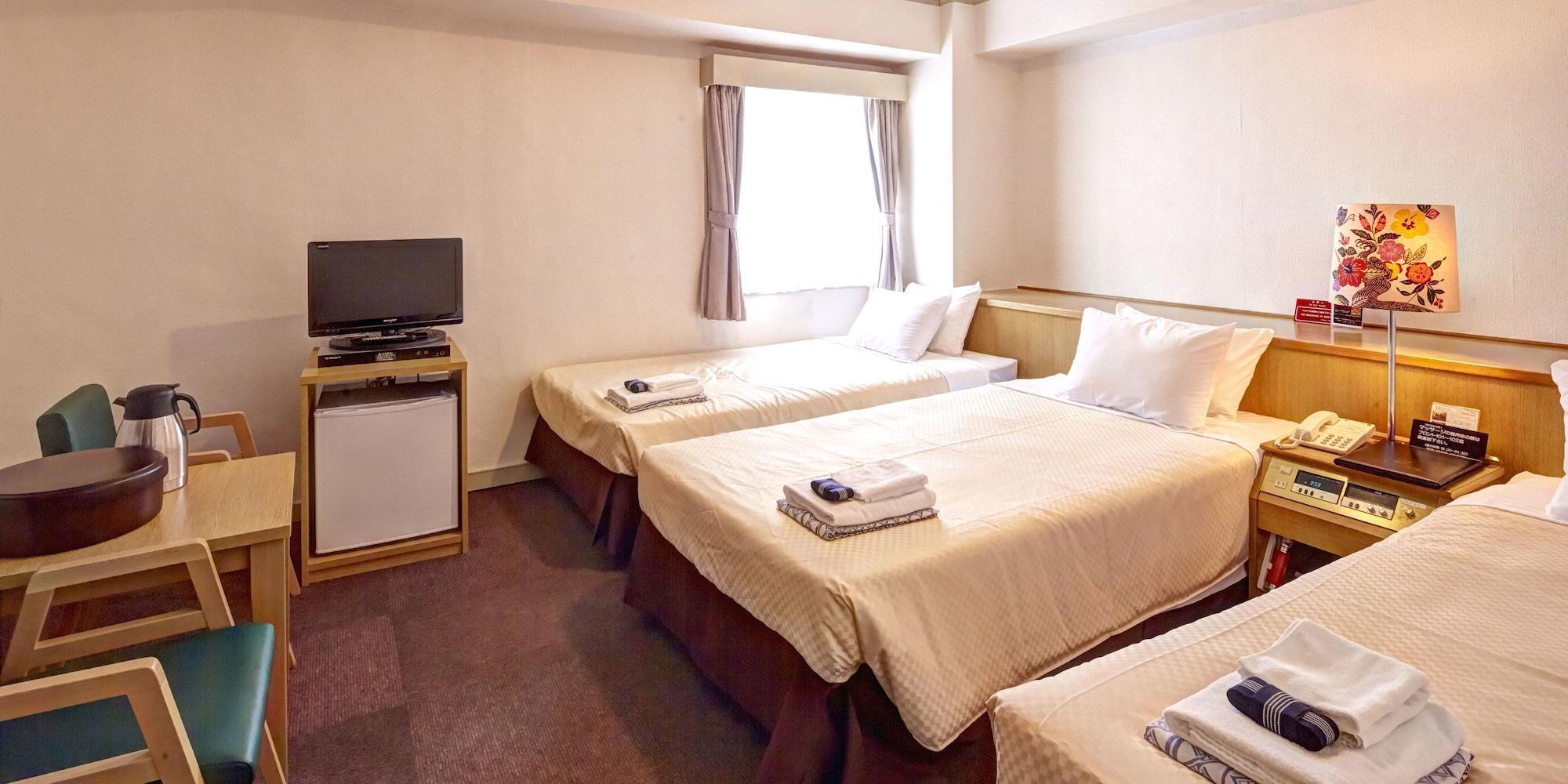 Okinawa Sun Plaza Hotel Naha Bagian luar foto