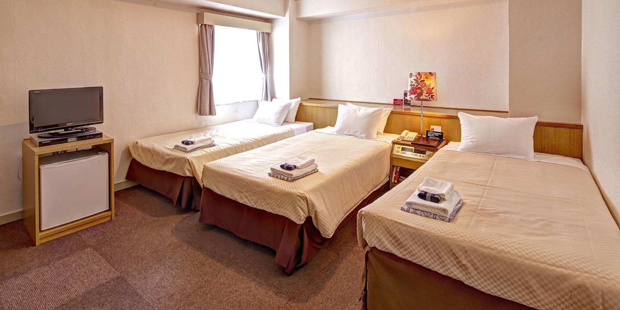 Okinawa Sun Plaza Hotel Naha Bagian luar foto
