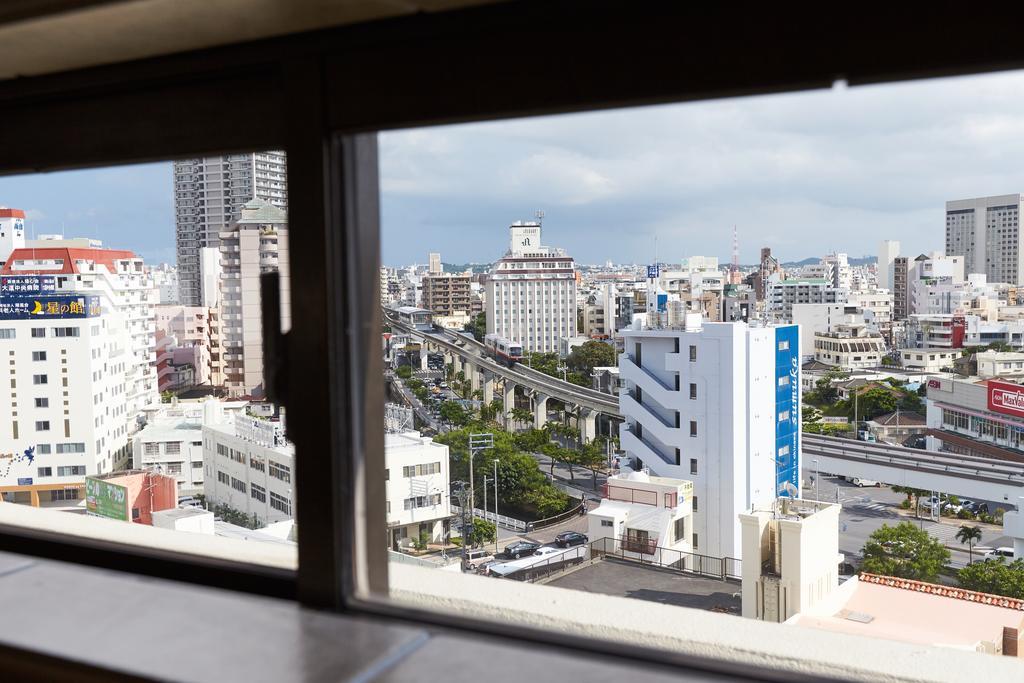 Okinawa Sun Plaza Hotel Naha Bagian luar foto