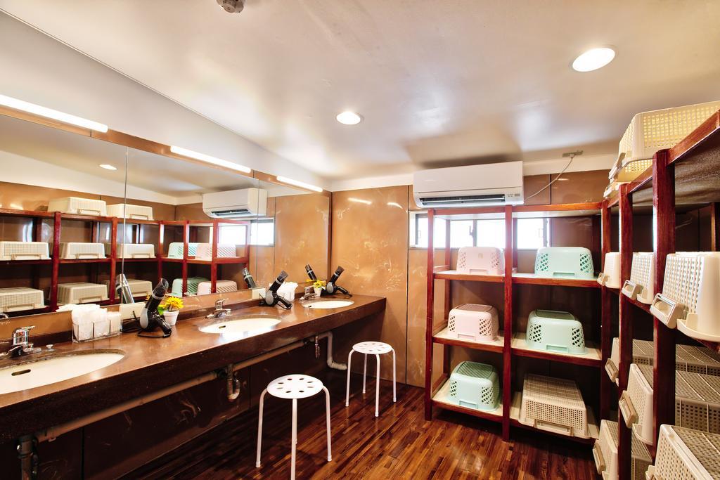 Okinawa Sun Plaza Hotel Naha Bagian luar foto